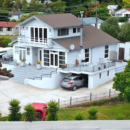 Top Of The Town Picton Exterior photo